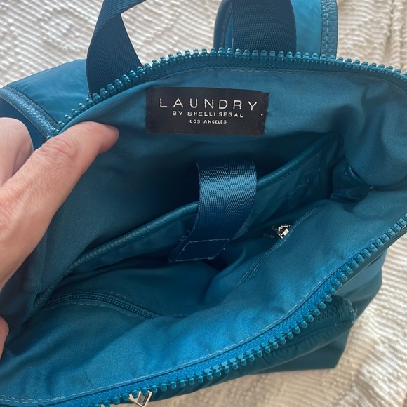 Laundry By Shelli Segal Real Puffer Backpack And Waist Belt Fanny Pack Teal Blue - Picture 4 of 9